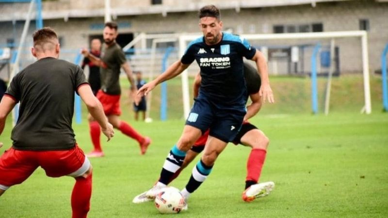 Racing jugó dos amistosos con Defensores de Belgrano