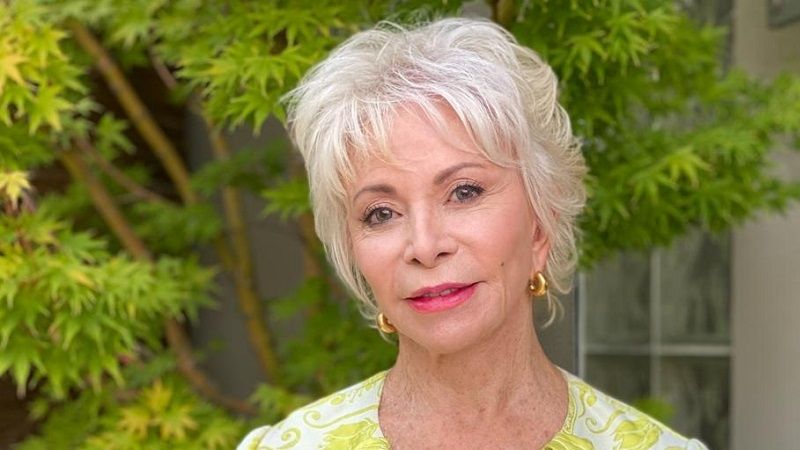 "En Chile, los viejos carcamales se tienen que ir a su casa"