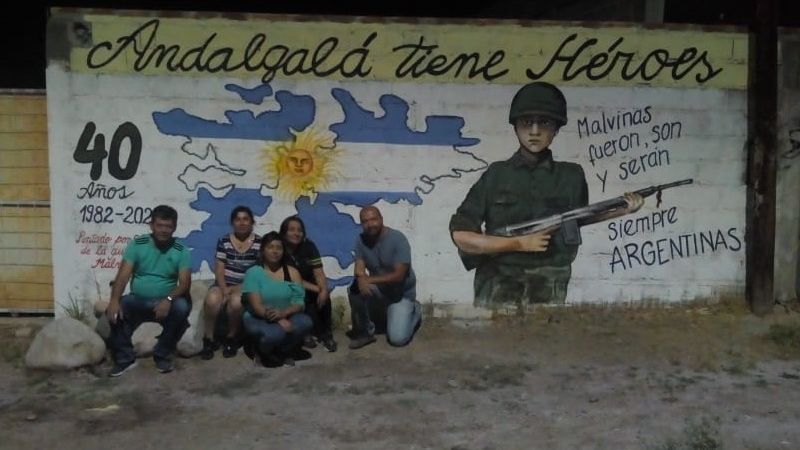 Mural por la memoria activa por los 40 años de Malvinas