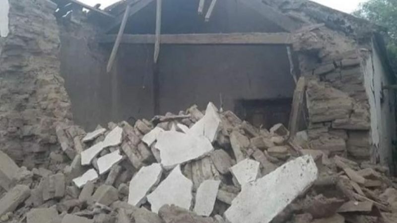 Se derrumbó una antigua vivienda