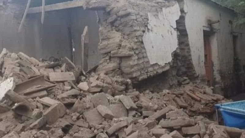 Se derrumbó una antigua vivienda