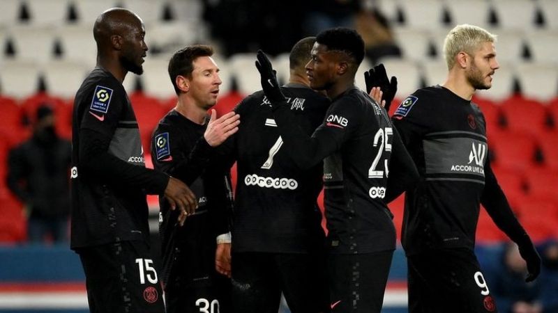 Asistencia de Messi en su regreso con goleada al PSG