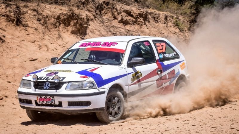 Fernando Martínez corre el Rally Máster, en San Luis