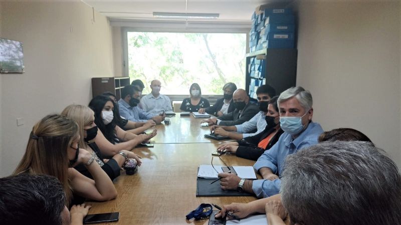 La oposición cargó contra el Gobierno para las alarmas en los ríos