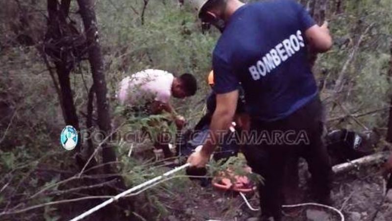 Motociclista cayó a un precipicio en la Cuesta El Portezuelo