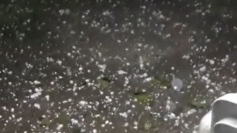 Increíble: con temperatura infernal cayó granizo