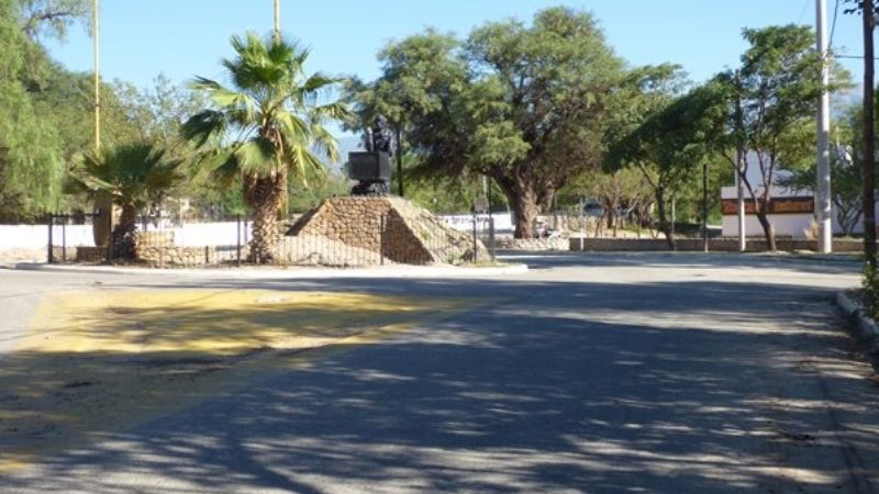 Preocupa cruce peligroso: “pasa el más guapo”