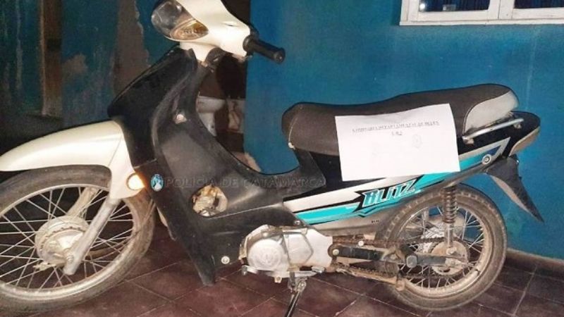 En un allanamiento encuentran una moto robada