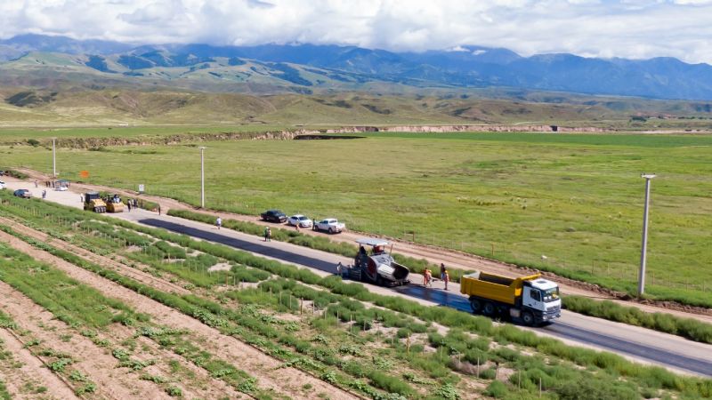 Comenzó obra de pavimentación de la Ruta 1 a Aconquija