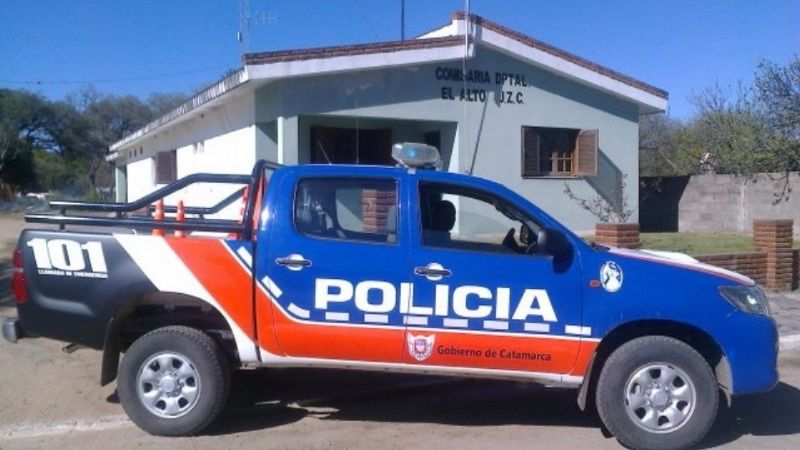 Se entregó en la comisaría después de pegarle a su novia