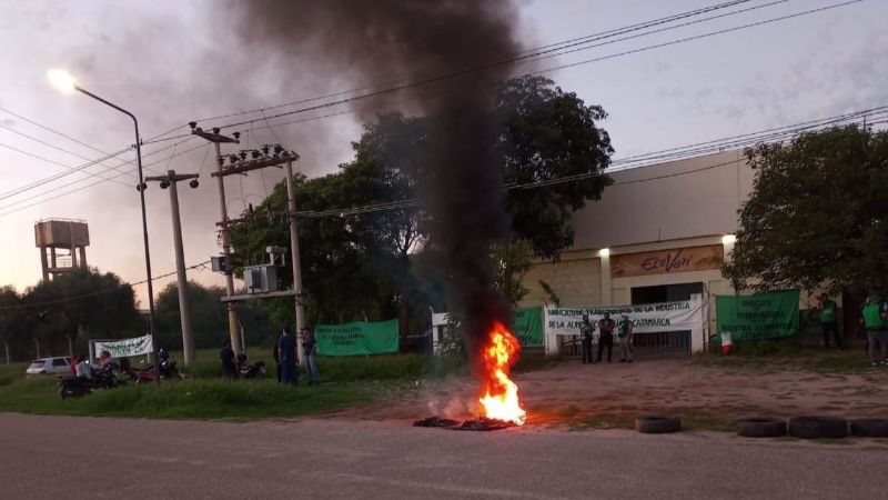 Protesta de trabajadores en fábrica de El Pantanillo