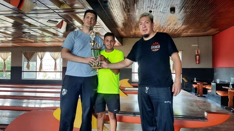 Herrera y Ovejero ganaron el primer torneo de Bowling