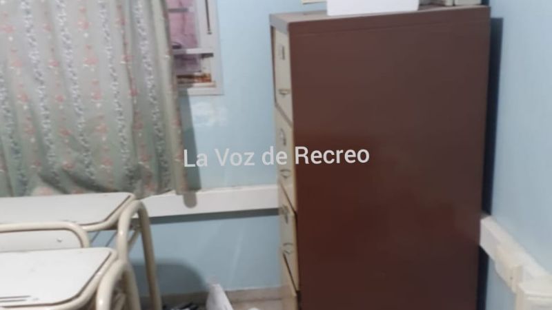 Robo y destrozos en una escuela de Recreo