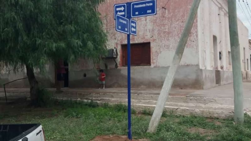 Cartelería con nombre de calles en La Guardia