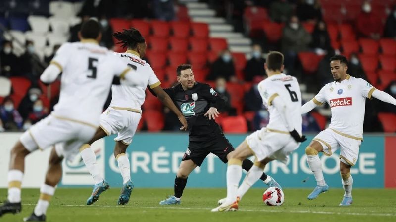 El PSG fue eliminado por penales con Messi titular