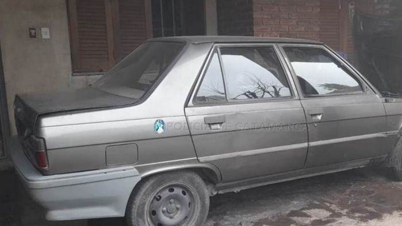 Se prendió fuego un auto