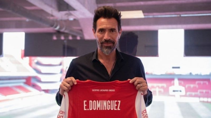Domínguez llegó a Independiente y pidió un “9”