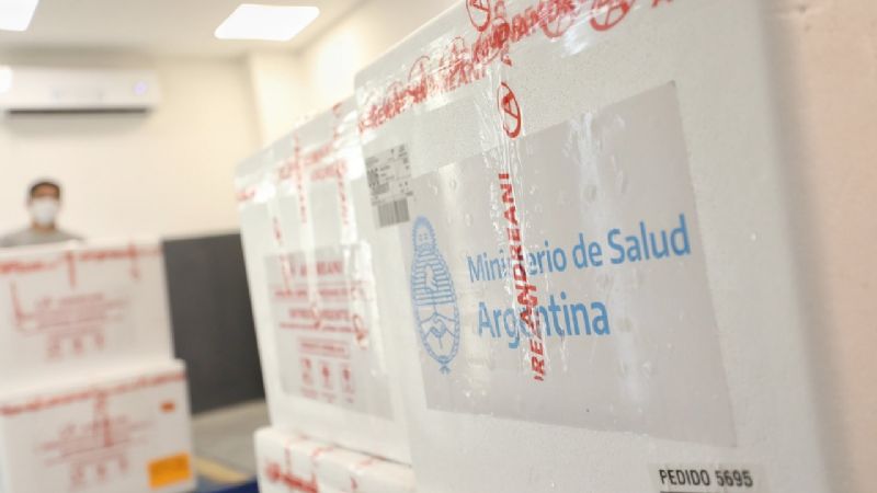 Catamarca recibió 54.800 dosis que se distribuyen al interior