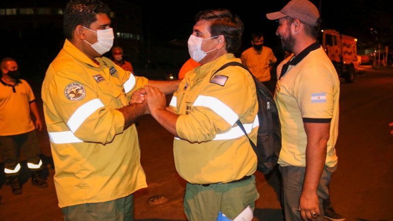 Brigadistas catamarqueños tras una dura misión en el sur