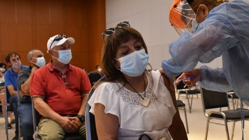 Anuncian que habrá que darse una cuarta dosis contra el Covid