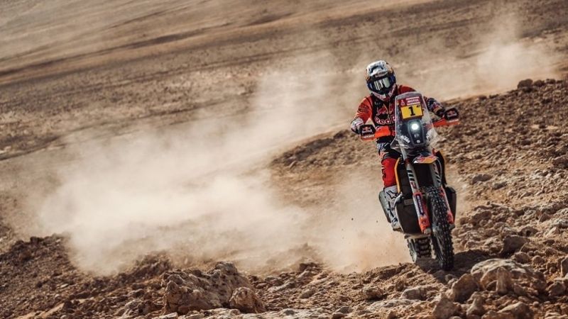 Kevin Benavides volvió a meterse en el podio de las motos