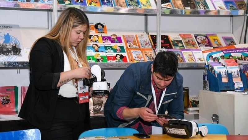 Se inauguró la 14º edición de la Feria Provincial del Libro y el Ponchito