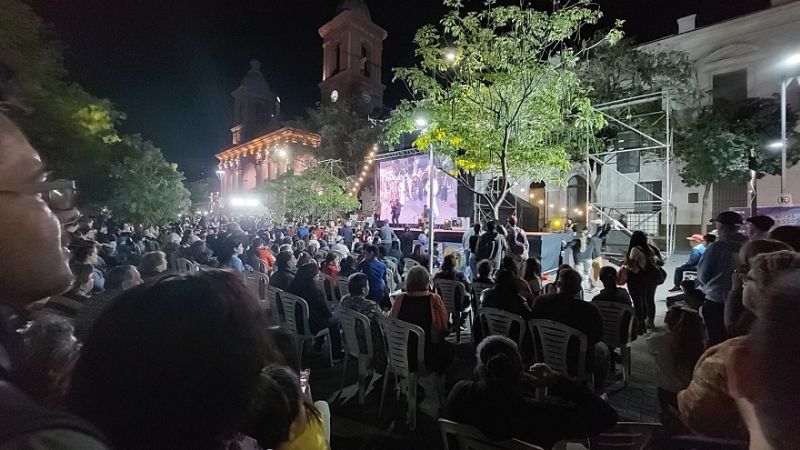 Más de 4000 personas participaron de “La Noche de los Paseos, especial Turismo”