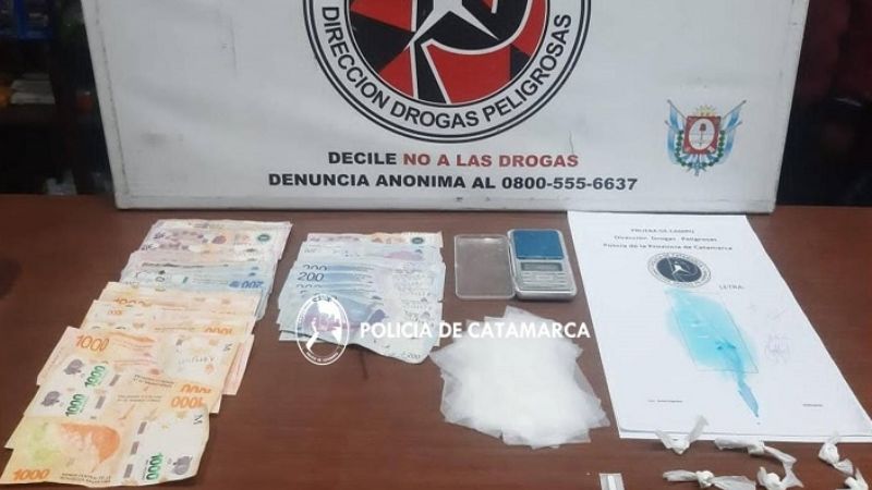 Secuestran droga, dinero en efectivo y otros elementos