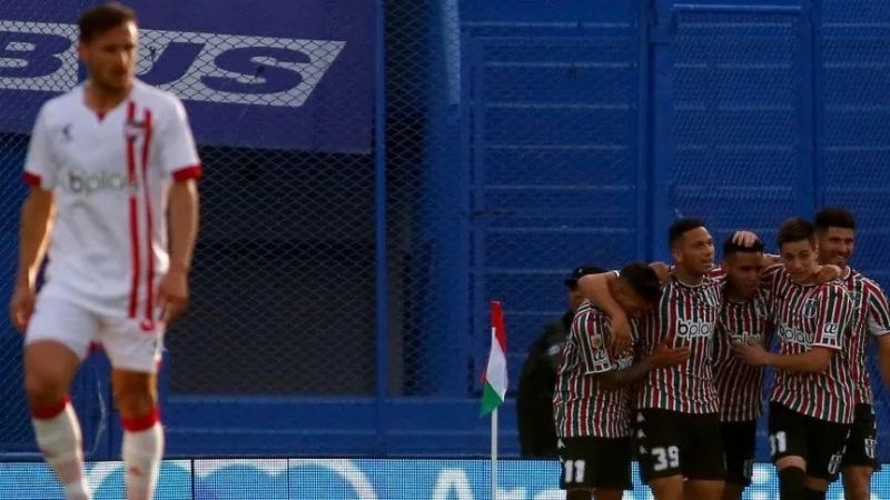 Gimnasia empató con Argentinos y también se despidió