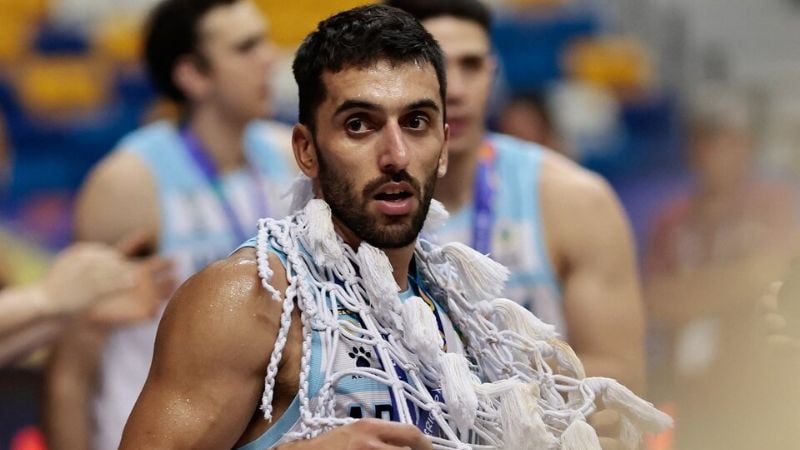 Campazzo llegó a Texas para firmar con los Dallas Mavericks