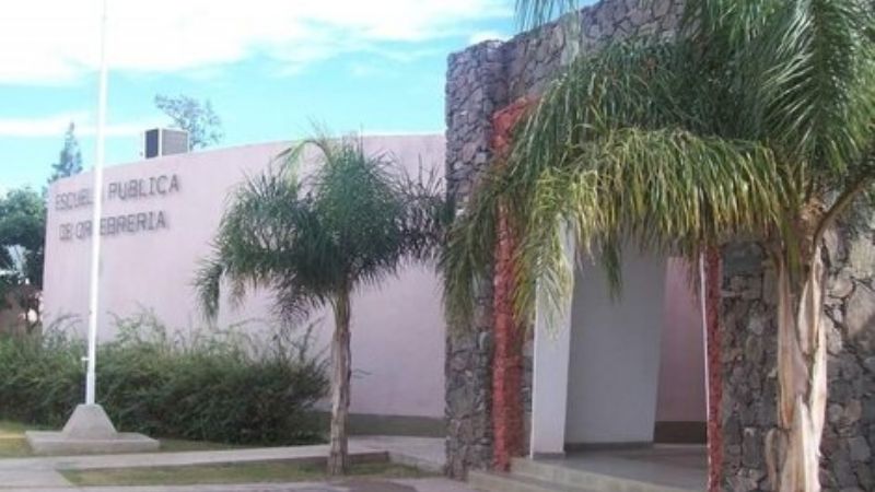 La directora de Orfebrería visitó la Empresa Camyen