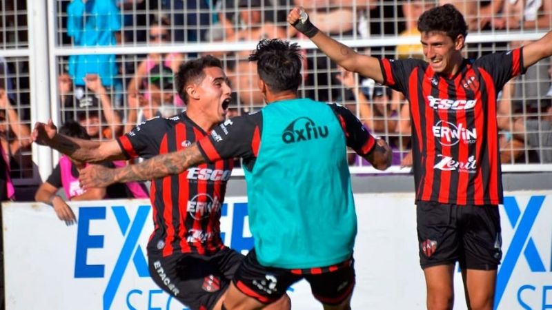 Boca le ganó a Vélez y es el único líder