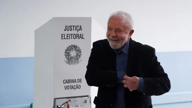 Gana Lula por 4 puntos y habrá segunda vuelta