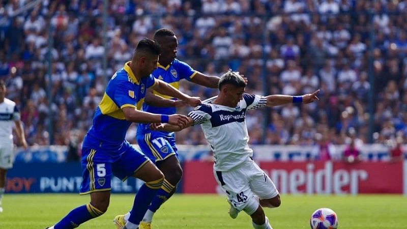 Boca le ganó a Gimnasia y llega líder a la última fecha