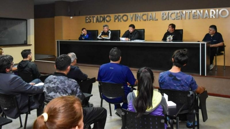 Reunión con delegados y entrenadores de los “Evita 2022”