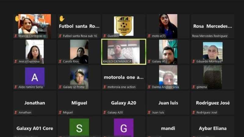 Reunión con delegados y entrenadores de los “Evita 2022”