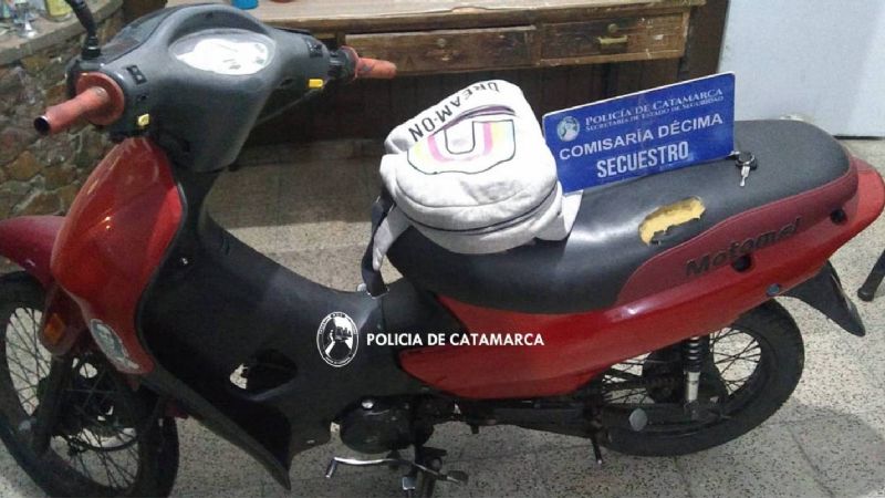 Una moto fue recuperada y una mujer aprehendida