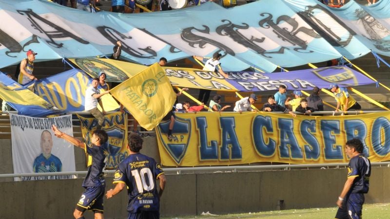 Policial “bombardeó” a goles al “alemán”: 5 a 1