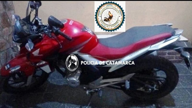 Le cambió una moto por un terreno ajeno