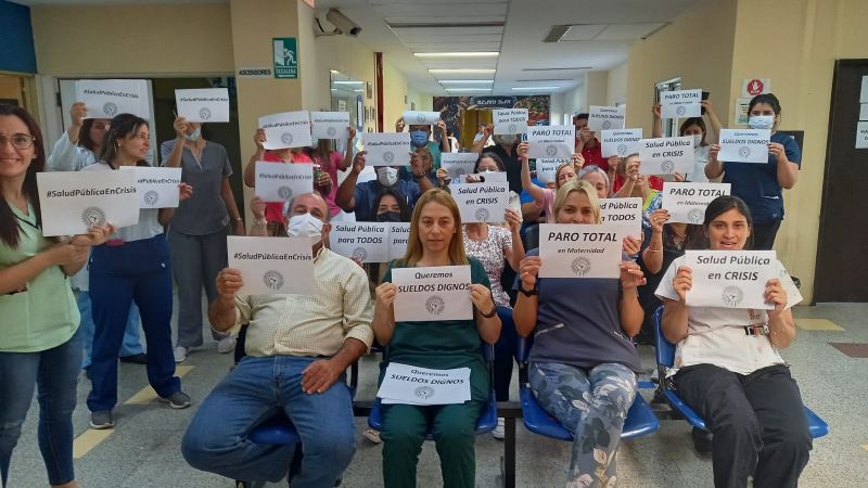 Segundo día de paro en la Maternidad