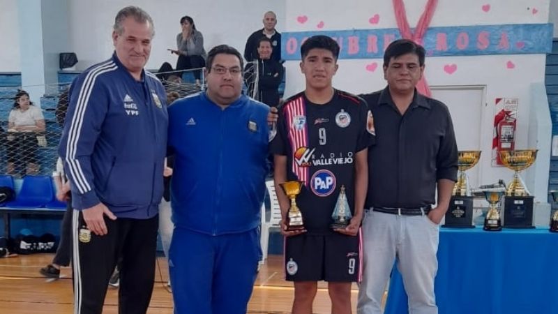 El Auténtico subcampeón del Futsal Sub17 y un pibe a la Selección