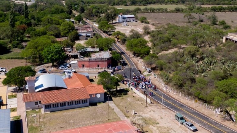 Se inauguró la pavimentación en la zona céntrica de Amadores