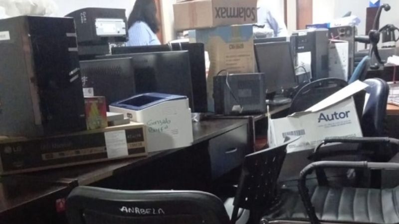 Trabajadores del Ministerio de Gobierno preocupados por traslado