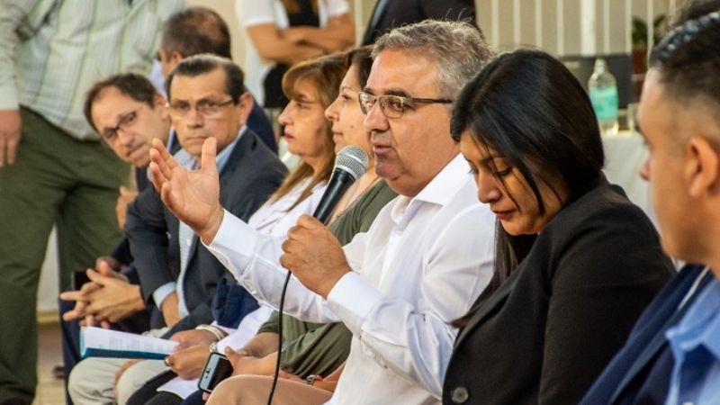 El Gobernador anunció nueva escuela en Las Mil