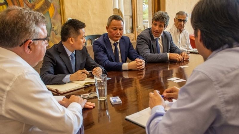 Acuerdo con China Energy para desarrollar la minería litífera y el sector agroproductivo