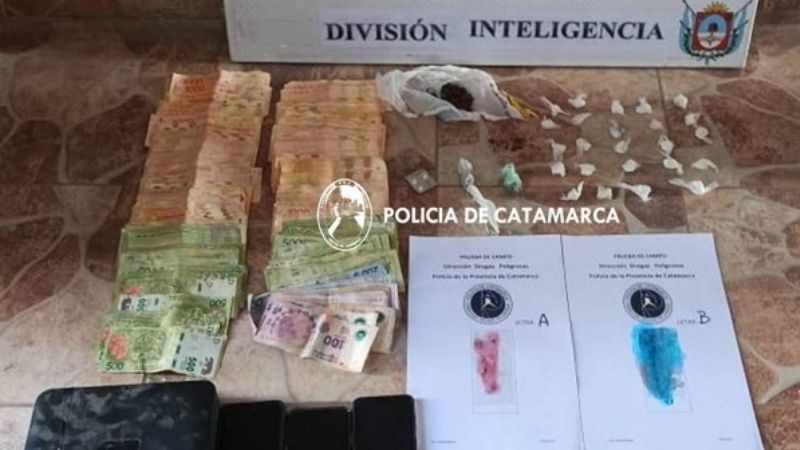 Drogas: en cuatro allanamientos secuestran dinero, armas de fuego y vehiculos