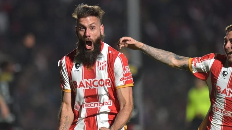 Parnisari escapó de la clínica para jugar la “semi” con Instituto