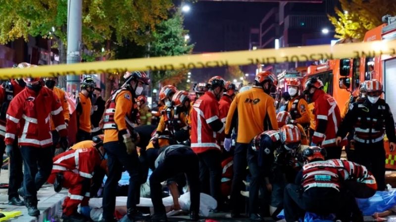 Al menos 146 muertos en una estampida durante las celebraciones de Halloween