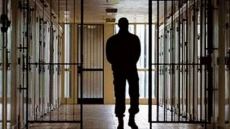 Asesinaron a golpes a un preso condenado por abusar de su hija de 4 años