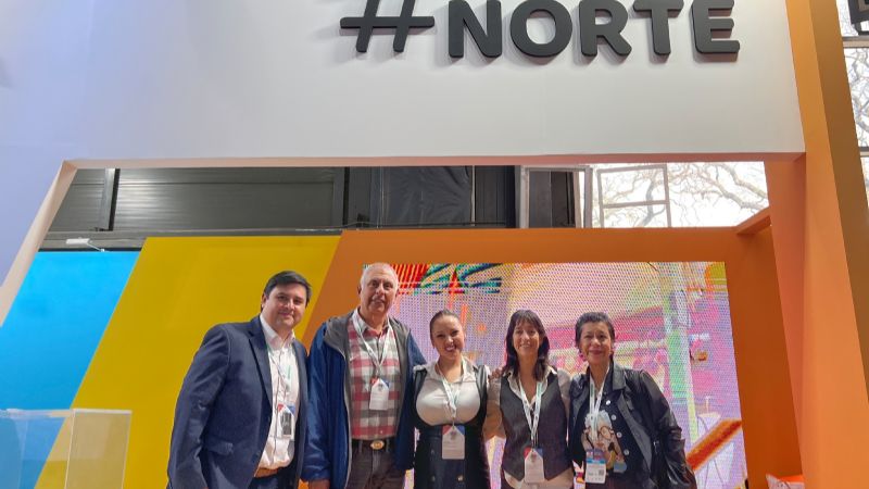 Contrataron a Blogueros, influencers, instagramers, youtubers